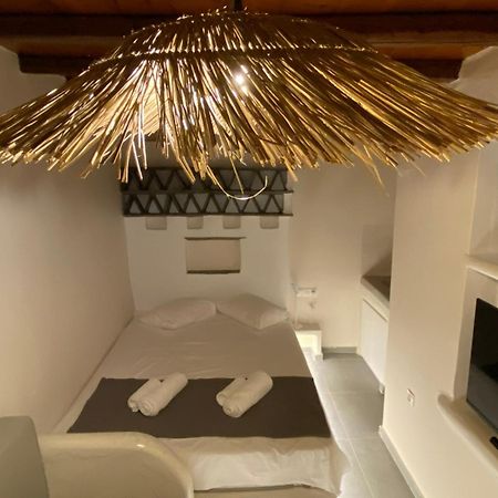 Ferienwohnung Iakovos' Luxury Penthouse Tínos Exterior foto