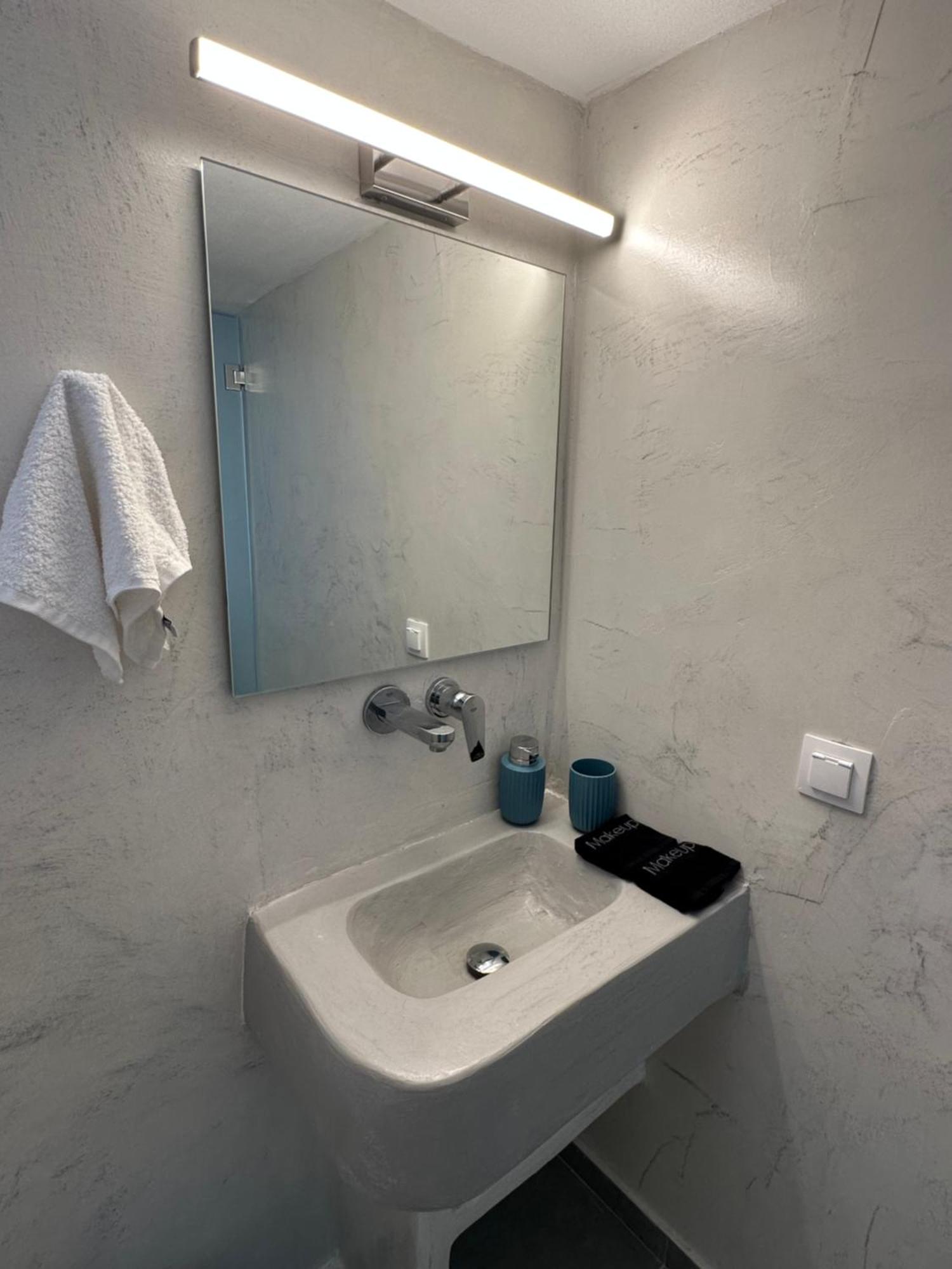 Ferienwohnung Iakovos' Luxury Penthouse Tínos Exterior foto