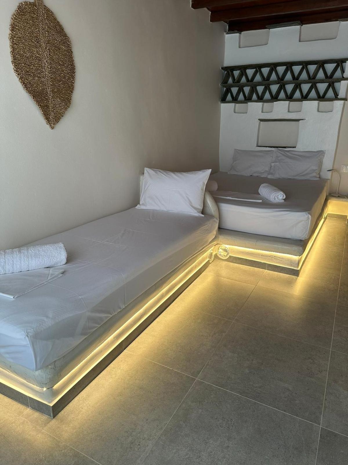 Ferienwohnung Iakovos' Luxury Penthouse Tínos Exterior foto